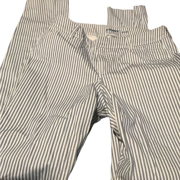 Old Navy pixie size 2 tall new without tags - Picture 1 of 3